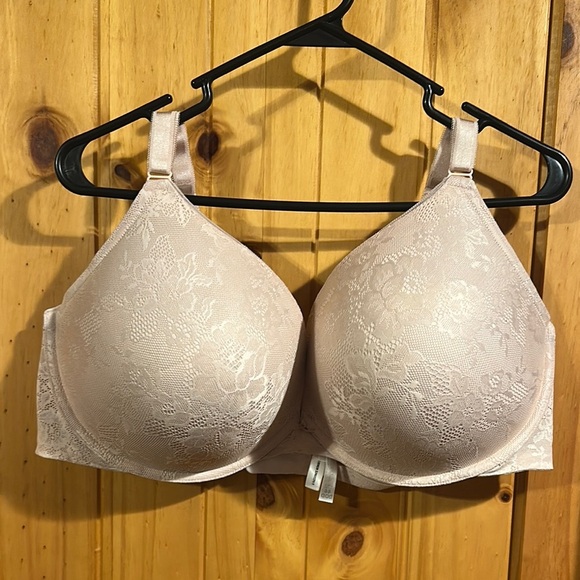Torrid Curve Push Up Bra. Full Coverage Padded. - Picture 1 of 4